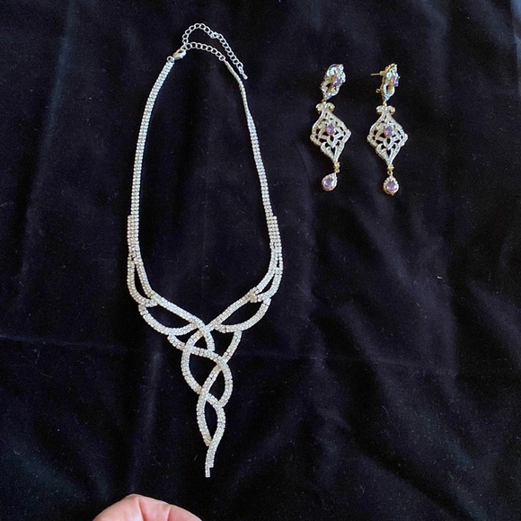 Jewelry set earrings with real amethyst and necklace.perfect condition like new - Picture 3 of 6